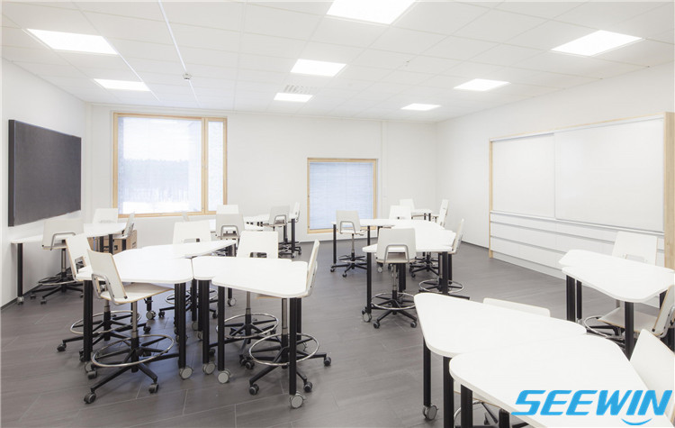 互動(dòng)課桌椅