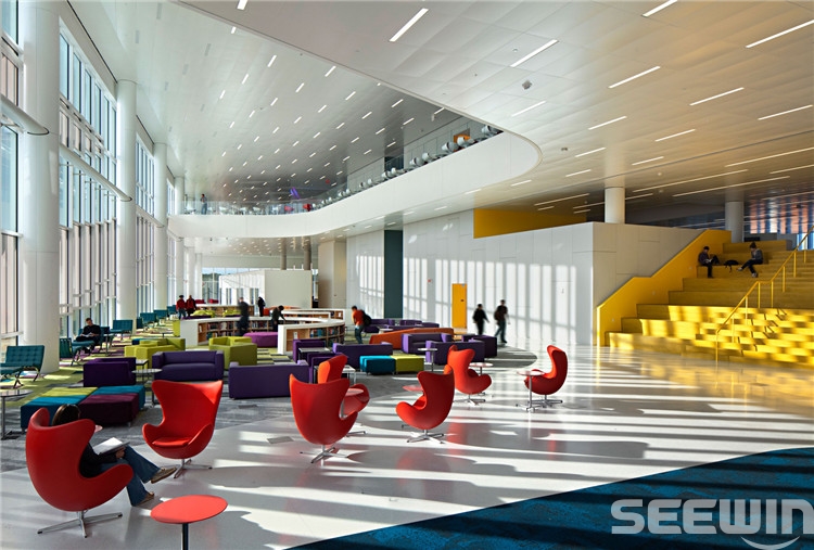 學(xué)生課桌椅